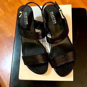 Kenneth Cole Dee Two Band Size 10 M